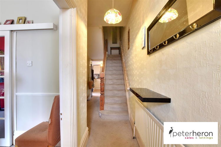 Entrance Hall - Picture 8 of 15