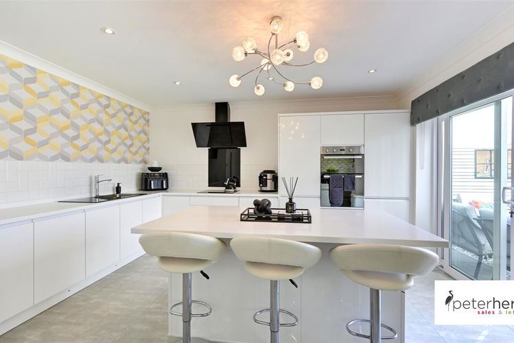 Open Plan Kitchen, Living And Dining Area - Picture 10 of 37