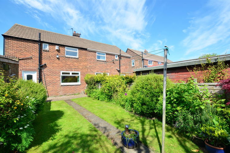 Wheatall Drive, Sunderland, Tyne & Wear, SR6 7HQ £160,000 from Peter