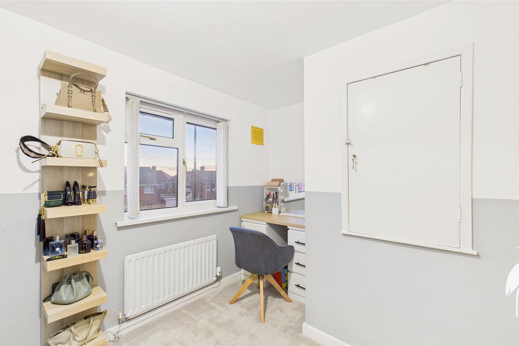 Bedroom 2 - Picture 14 of 21