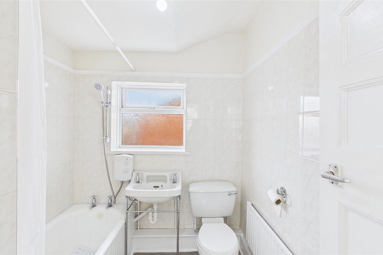 Bathroom - Picture 12 of 15