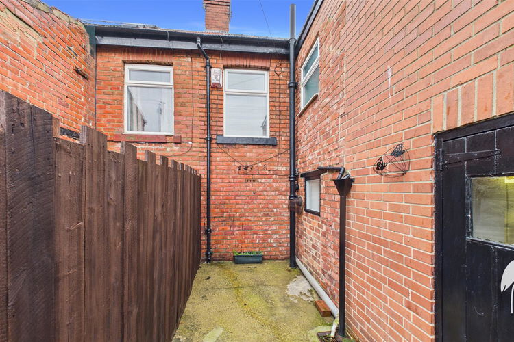 Outside - Picture 14 of 20