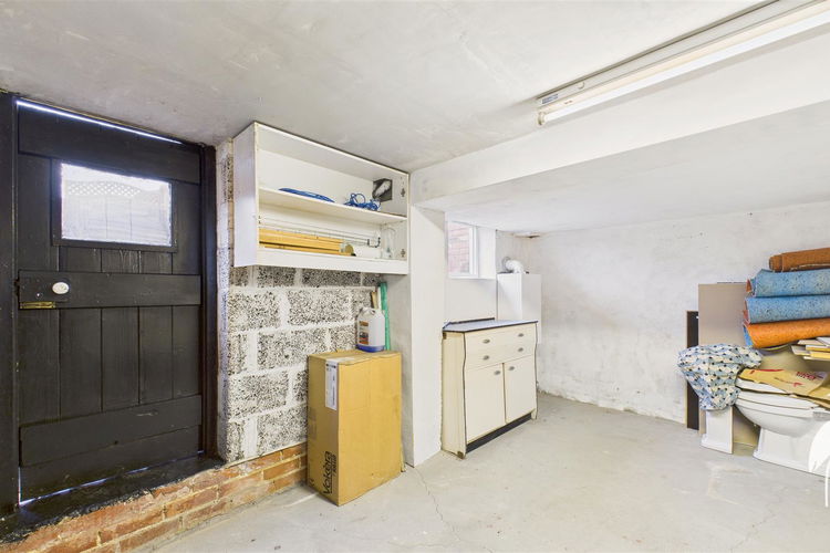 Garage - Picture 18 of 20