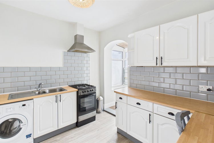 Dining Kitchen - Picture 4 of 15