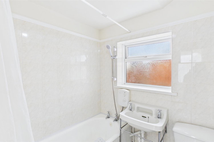 Bathroom - Picture 13 of 20