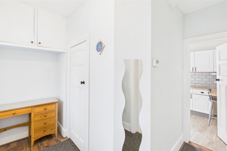 Entrance Lobby - Picture 8 of 15