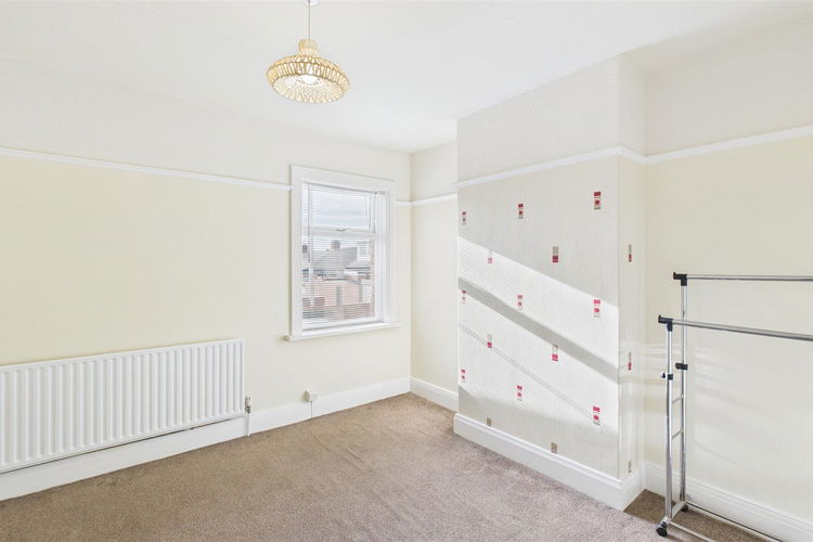 Bedroom 1 - Picture 10 of 15