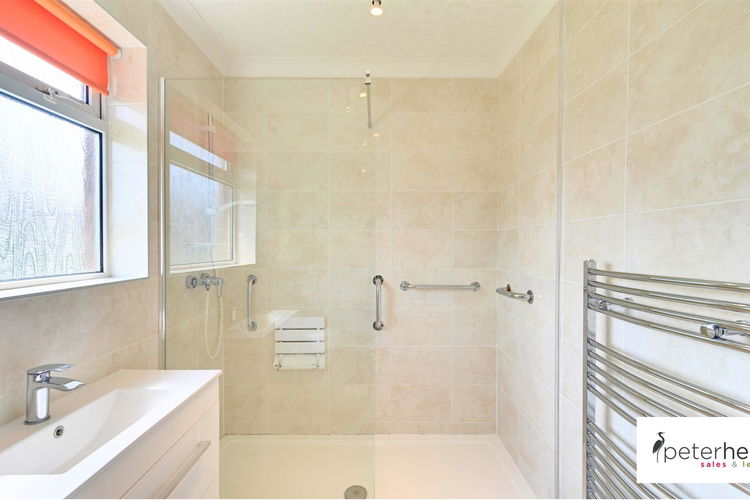 Shower Room - Picture 21 of 26