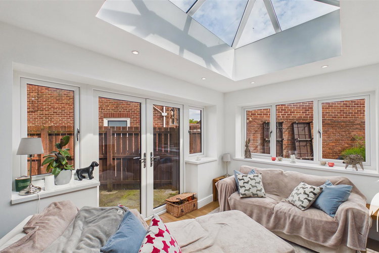 Conservatory - Picture 8 of 23