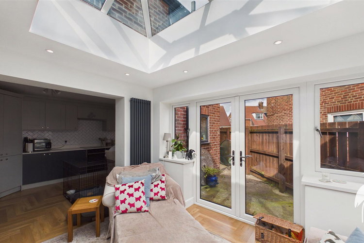 Conservatory - Picture 9 of 23
