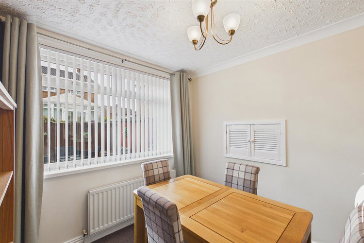 Dining Room - Picture 5 of 21