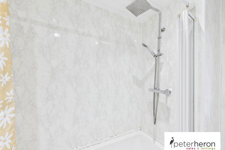 Bathroom - Picture 12 of 18