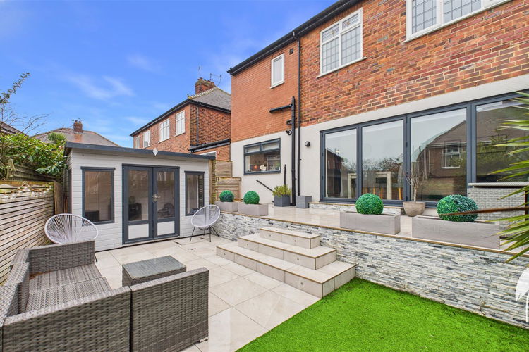 Outside - Picture 37 of 39