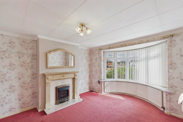 Lounge - Picture 2 of 26