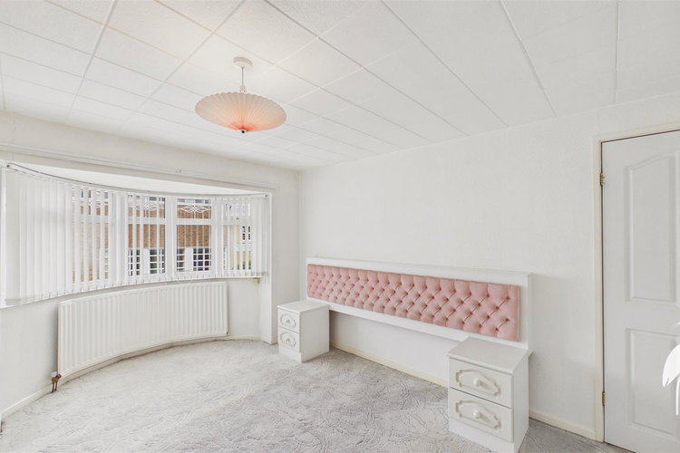 Bedroom 1 - Picture 12 of 26