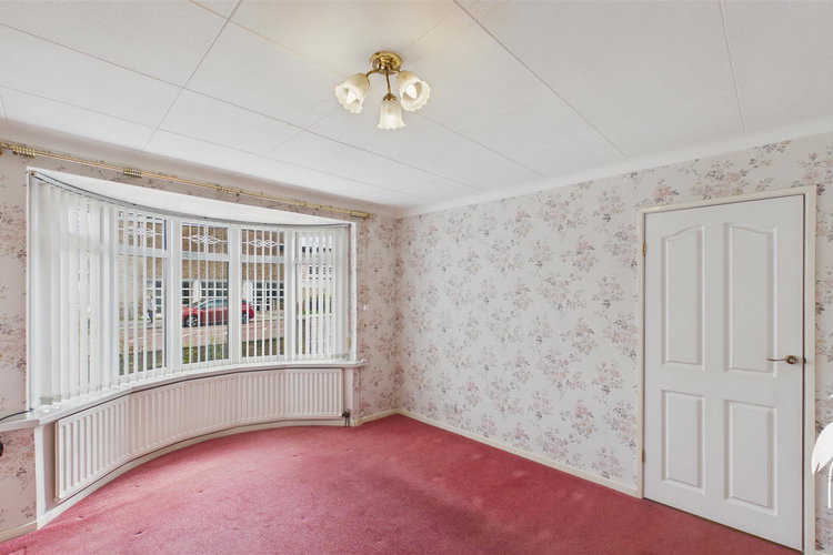 Lounge - Picture 3 of 26