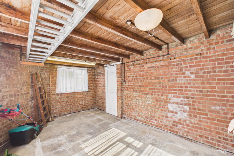 Garage - Picture 26 of 26