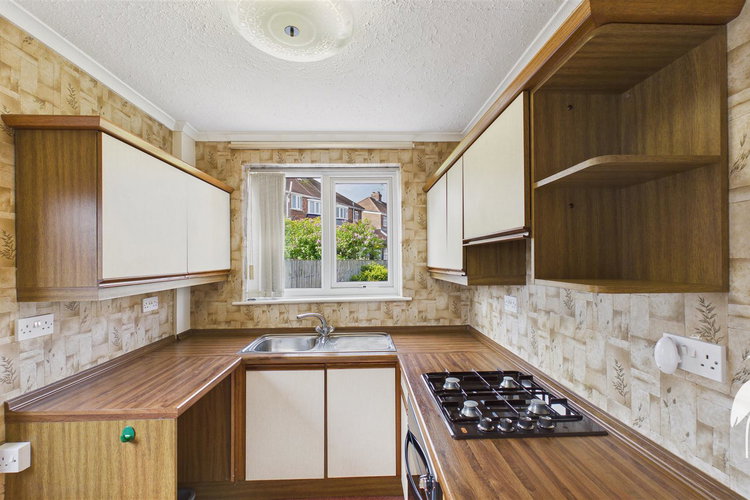 Kitchen - Picture 6 of 26