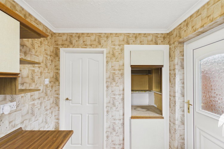 Kitchen - Picture 8 of 26