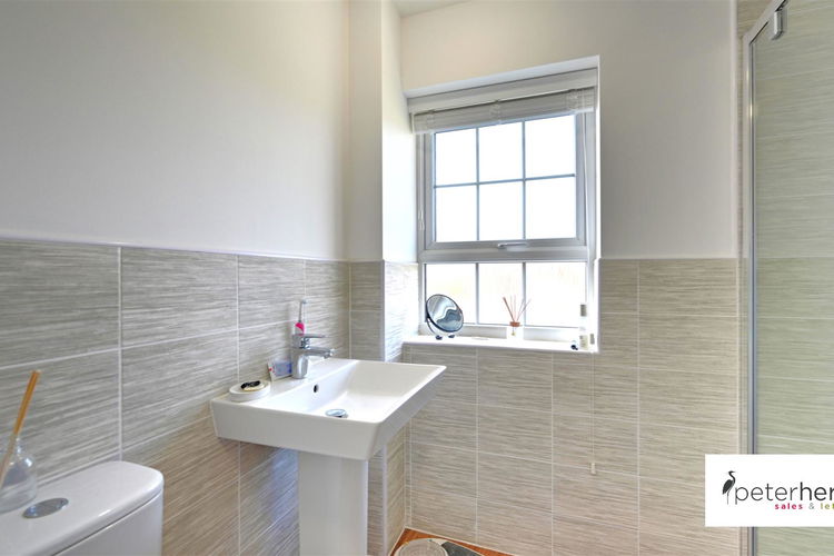 Bathroom - Picture 22 of 25