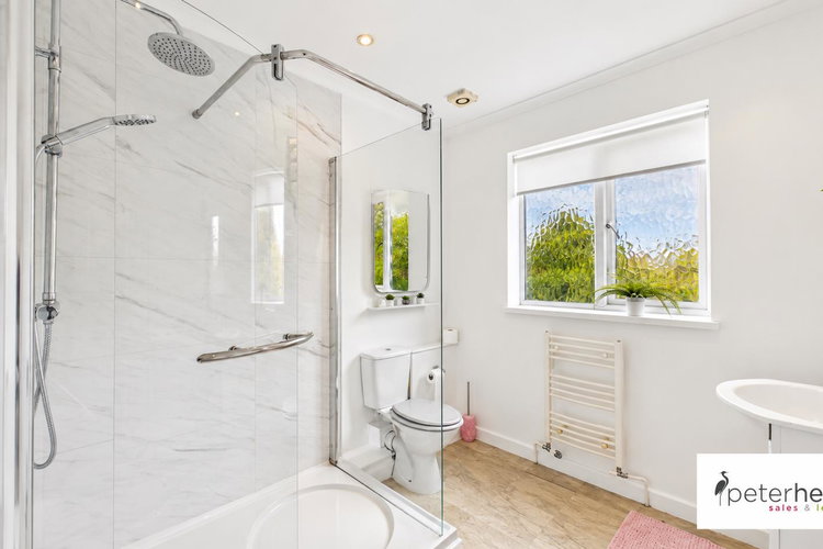 En-Suite Shower Room - Picture 21 of 39