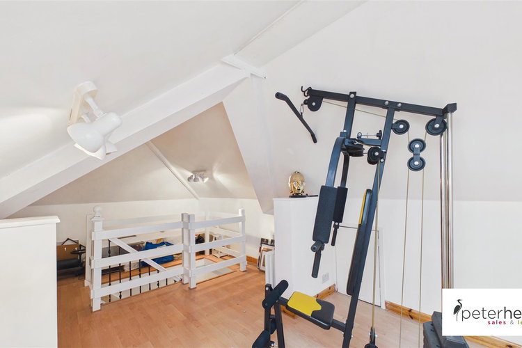 Loft Space - Picture 34 of 39