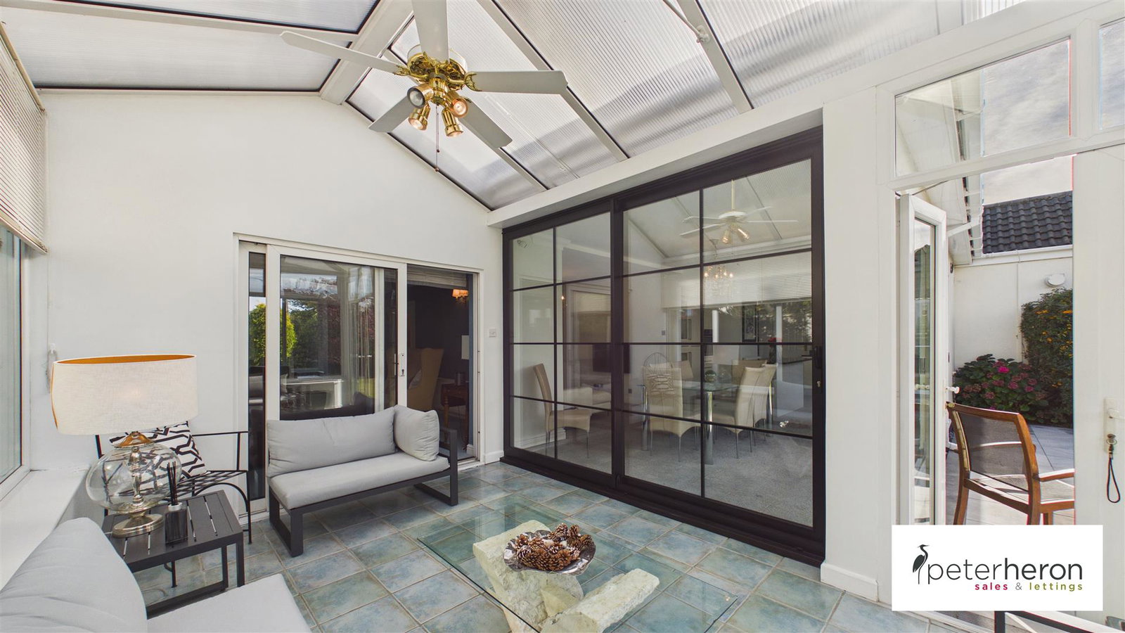 1150933