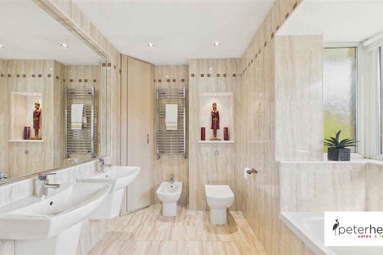 Bathroom - Picture 47 of 59
