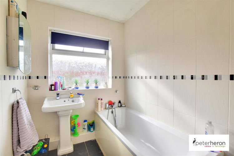 Bathroom - Picture 12 of 17