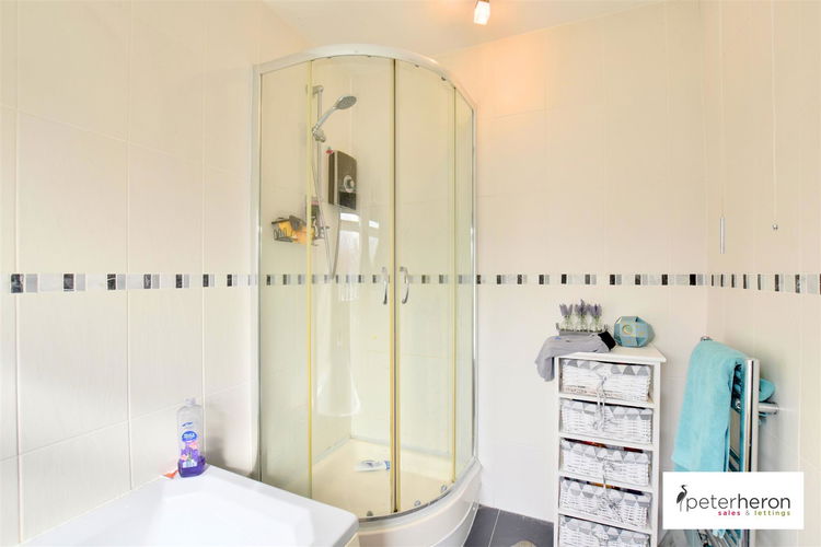 Bathroom - Picture 13 of 17