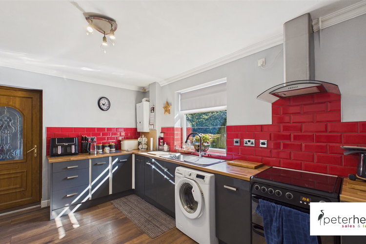 Kitchen - Picture 11 of 31