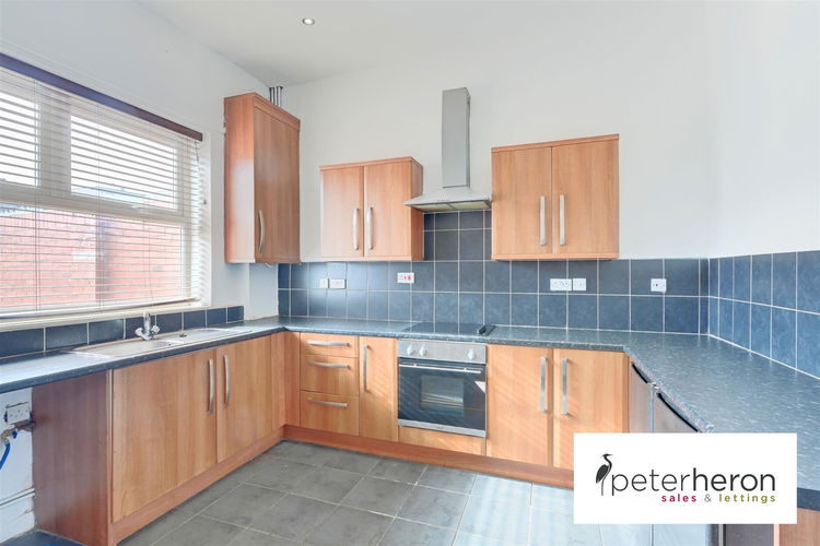 Open Plan Lounge/Kitchen - Picture 4 of 11