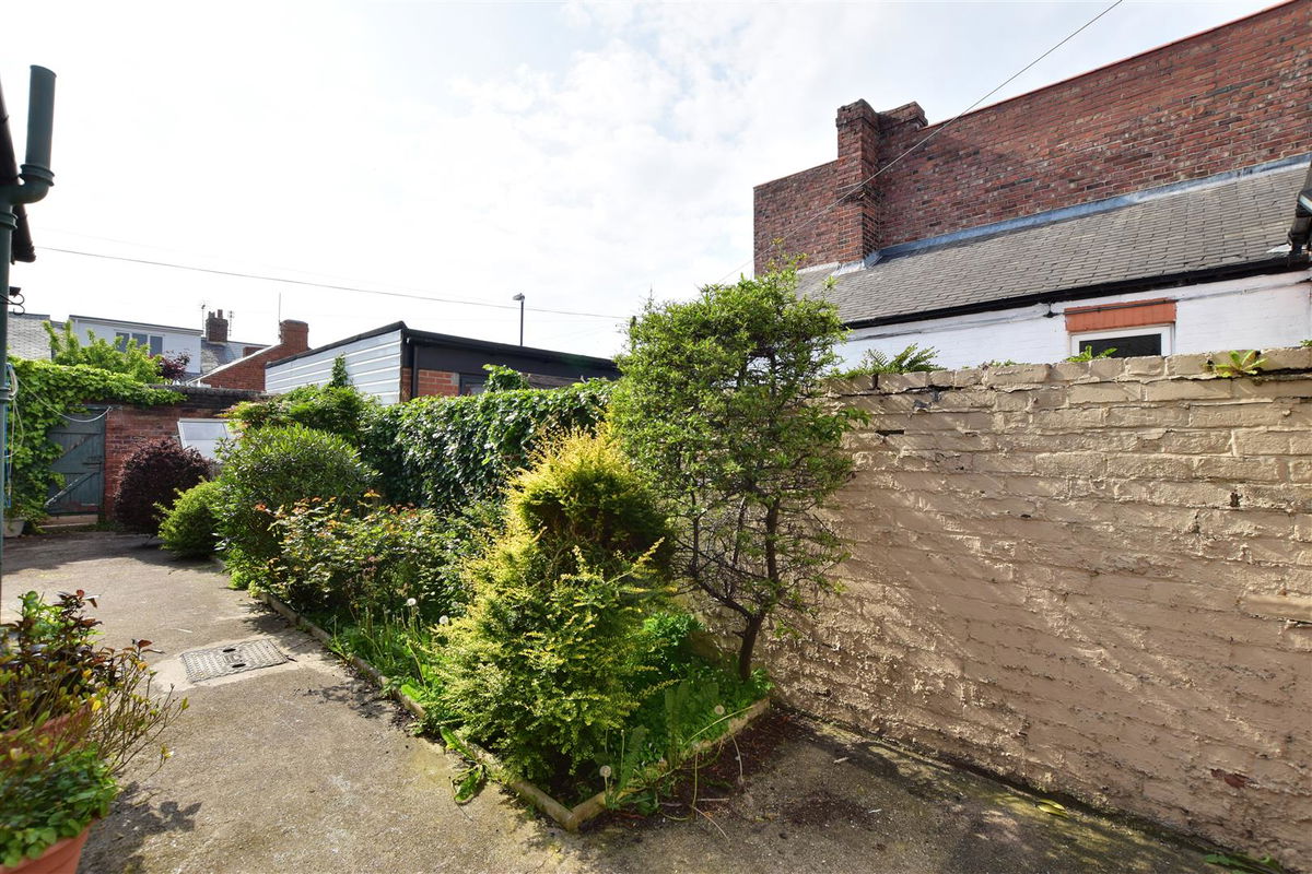 Fulwell Road, Sunderland, Tyne & Wear, SR6 9QP £129,950 from Peter