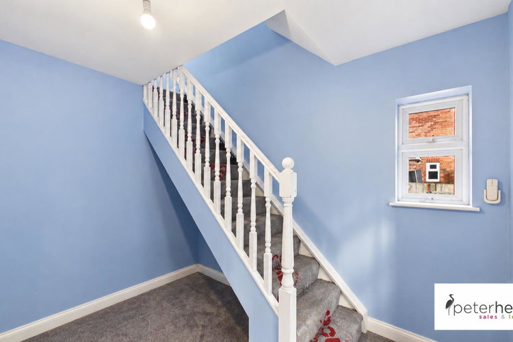 Entrance Hall - Picture 12 of 22