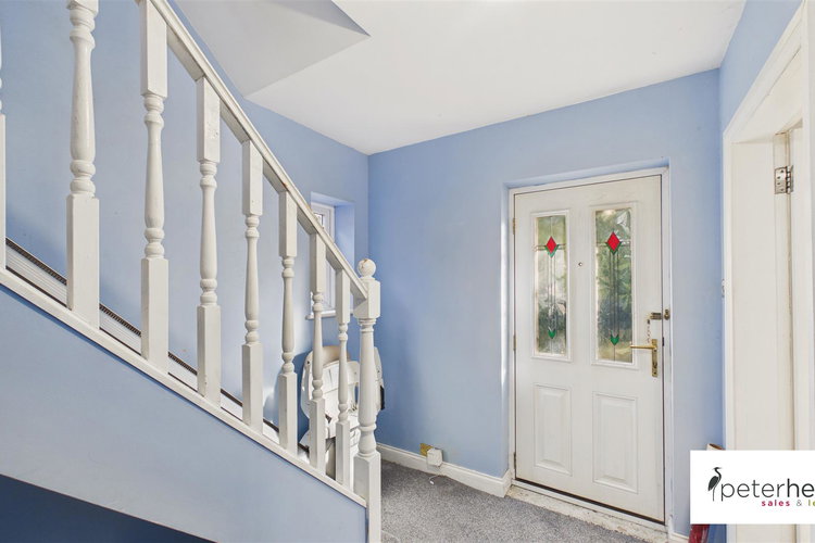 Entrance Hall - Picture 13 of 22