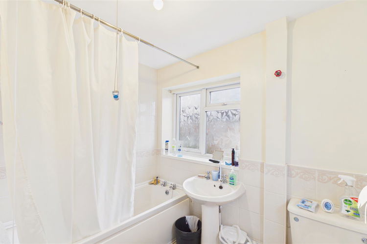 Bathroom - Picture 13 of 15