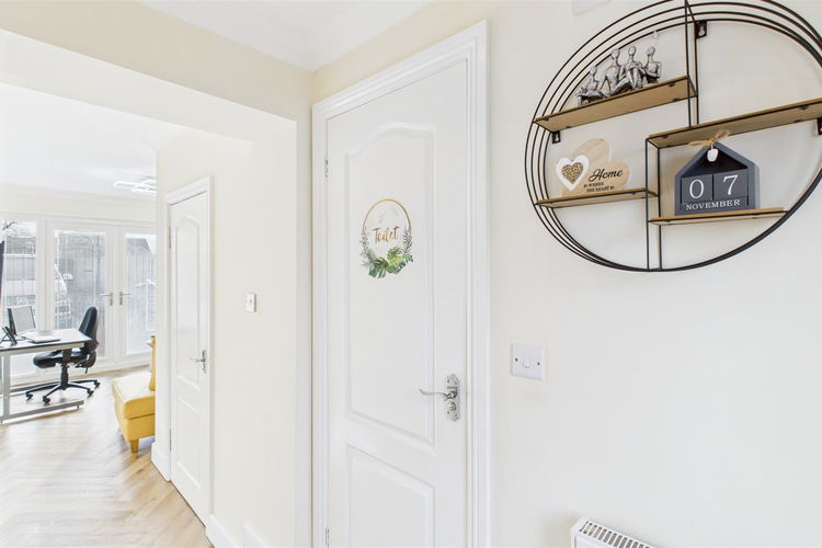 Reception Hall - Picture 14 of 33