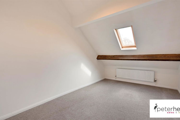 Bedroom 1 - Picture 7 of 10