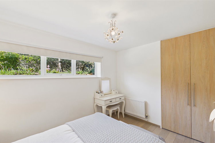 Bedroom 1 - Picture 18 of 54