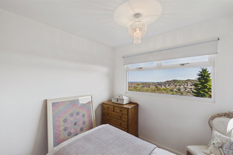 Bedroom 4 - Picture 33 of 54