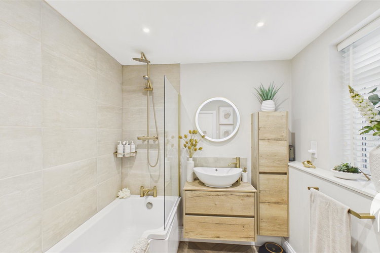 Bathroom - Picture 16 of 20