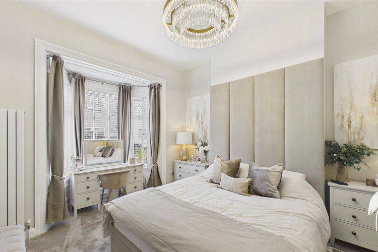 Bedroom 1 - Picture 10 of 20