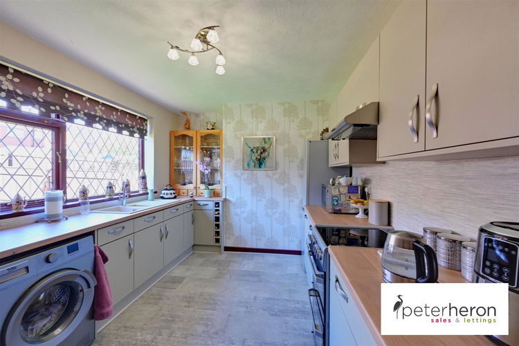 Dining Kitchen - Picture 4 of 18