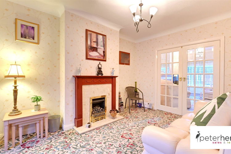 Dining Room - Picture 4 of 17