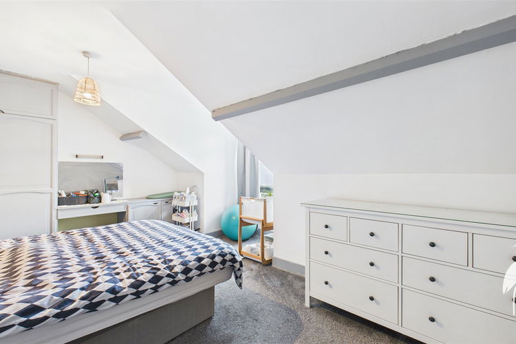 Bedroom 1 - Picture 12 of 17