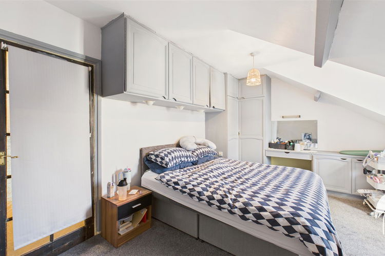 Bedroom 1 - Picture 13 of 17