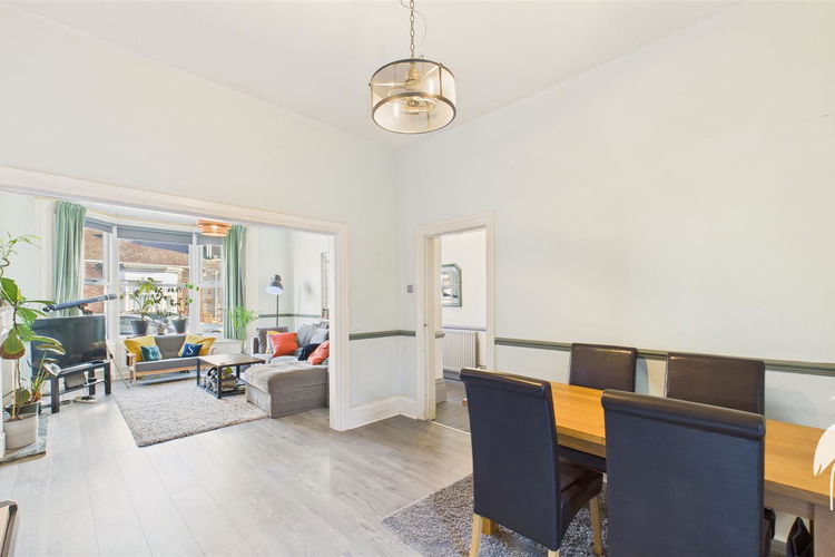 Dining Room - Picture 5 of 17