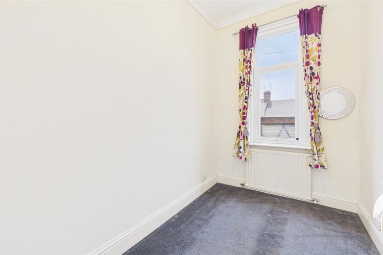 Bedroom 2 - Picture 8 of 9