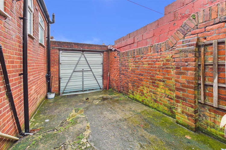 Outside - Picture 9 of 9