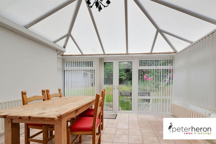 Conservatory - Picture 3 of 14